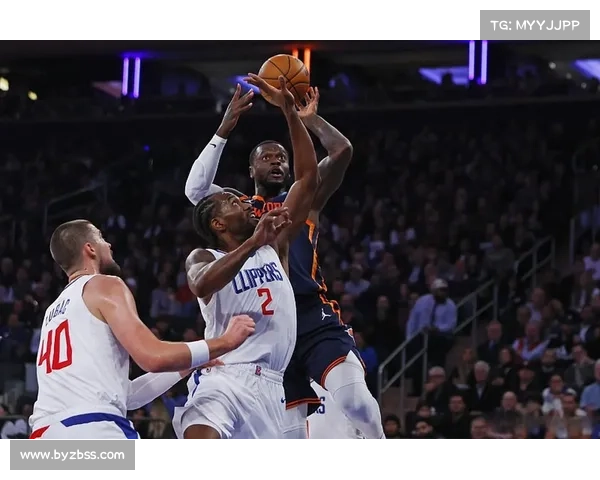 NBA新赛季全息技术试播首秀引发球迷热议创新体验与未来发展潜力 NBA新赛季全息技术试播首秀引发球迷热议创新体验与未来发展潜力